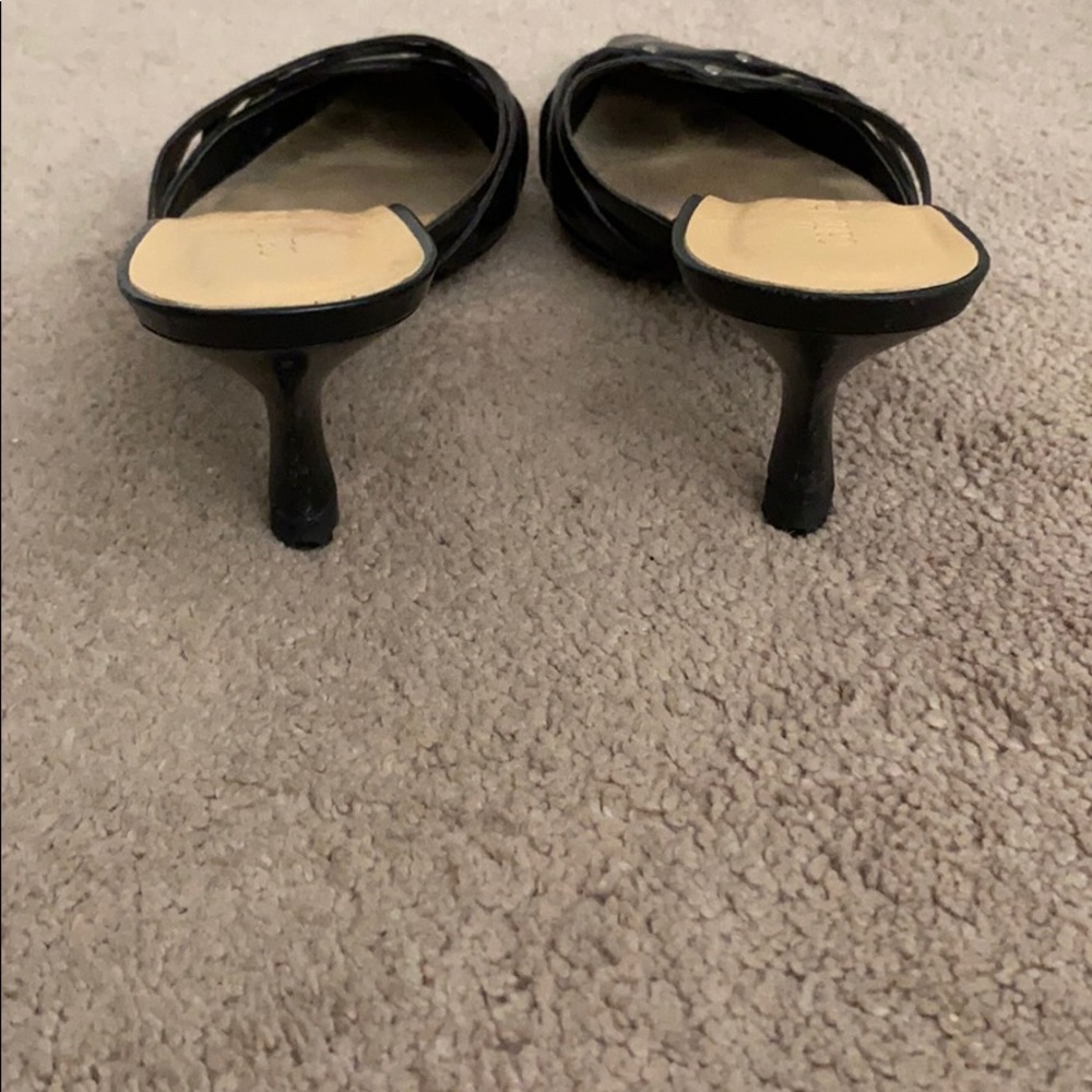 Pointed toe black mules - Picture 5 of 5